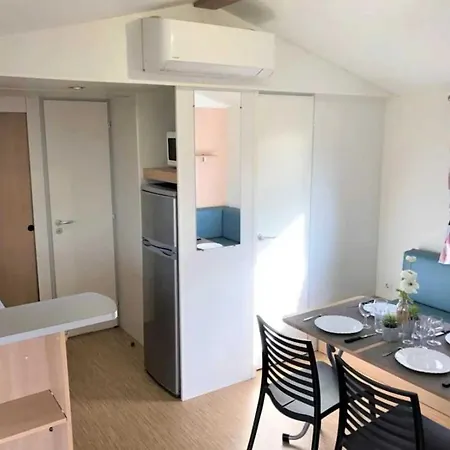 Mobilhome 3 Etoiles - Piscine - Eehdbb بيت للعطل